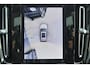 Volvo EX40 Extended Range Ultra 82 kWh - Panorama/schuifdak - IntelliSafe Assist & Surround - 360º Camera - Harman/Kardon audio - Verwarmde voorstoelen & stuur - Parkeersensoren voor & achter - Elektr. bedienb. voorstoelen met geheugen links - Draadloze tel. lader - Warmtepomp - Extra getint glas - 19' LMV