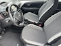 Toyota Aygo 1.0 VVT-i x-play | 5 deurs | Airconditioning | Parkeercamera | Bluetooth | Licht metalen velgen |