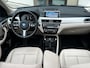 BMW X1 xDrive25e High Executive 220 PK Plug in Hybride / Panoramdak / Navigatie / 19" Velgen / Leder Int / Park Assist / DAB / Keyless / 1e Eigenaar!