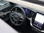 Volvo XC90 2.0 T8 Plug-in hybrid AWD Ultra Bright / Luchtvering / Head-Up Display / Stoelventilatie / Stoelmassage / 360 camera /Stuurwiel-, stoel- & achterbankverwarming / Pano. dak / Harman Kardon Audio / Elektr. stoelverstelling