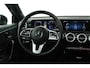 Mercedes-Benz A-klasse 180 Business Solution Luxury (PANORAMADAK, STOELVERWARMING, SFEERVERLICHTING, ELEKTR STOELEN, NAVIGATIE)