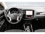 Mitsubishi Outlander 2.4 PHEV Intense 4X4 AFN TREKHAAK WHITE PEARL CLIMA CRUISE CAMERA NAVI 18"LMV STOELVERW.