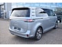 Volkswagen ID. Buzz Pro Bulli Limited Edition 86 kWh LWB 7p. | TREKHAAK | NAVIGATIE | PANORAMADAK | STUUR + STOELVERW. | LED | 19 INCH