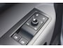 Volkswagen ID. Buzz Pro Bulli Limited Edition 86 kWh LWB 7p. | TREKHAAK | NAVIGATIE | PANORAMADAK | STUUR + STOELVERW. | LED | 19 INCH