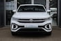 Volkswagen T-Roc 1.5 TSI 150PK R-LINE, Apple Carplay/ Android Auto, All Season Banden, etc.