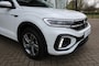 Volkswagen T-Roc 1.5 TSI 150PK R-LINE, Apple Carplay/ Android Auto, All Season Banden, etc.