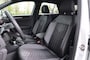 Volkswagen T-Roc 1.5 TSI 150PK R-LINE, Apple Carplay/ Android Auto, All Season Banden, etc.