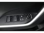 Toyota RAV4 2.5 Hybrid AWD Bi-Tone | Leder | Stoel en stuurverwarming | Trekhaak | 1650 kg trekgewicht |