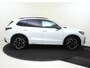 Volkswagen Tiguan 1.5 eHybrid R-Line Edition | SoH 100% | Panoramadak | Trekhaak | Head-up display | Harman/kardon audio | Black style | 360 camera | Lederen bekleding | Stoelventilatie voor |