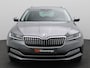 Skoda Superb Combi 1.4 TSI iV Business Edition Plus 218PK DSG SOH 93%, Trekhaak, 360gr. Camera, Virtual Pedal, 18" LM Velgen, Keyless, Side Assist, Adaptieve Cruise Control, Stoel-Stuurverwarming