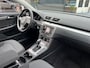 Volkswagen Passat Variant 1.6 TDI Highline BlueMotion NIEUWSTAAT AUTOMAAT NAVI TREKHAAK PDC
