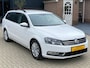 Volkswagen Passat Variant 1.6 TDI Highline BlueMotion NIEUWSTAAT AUTOMAAT NAVI TREKHAAK PDC