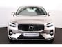 Volvo XC60 T6 Plug-in hybrid AWD Essential Edition Bright Panorama/schuifdak - IntelliSafe Assist - Parkeercamera achter - Verwarmde voorstoelen, stuur & achterbank - Parkeersensoren voor & achter - Draadloze tel. lader - Standkachel - Elektr. inklapbare trekhaak - 18' LMV