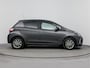 Toyota Yaris 1.5 Hybrid Dynamic | LM velgen | navigatie | getinten achter ramen |