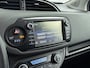 Toyota Yaris 1.5 Hybrid Dynamic | LM velgen | navigatie | getinten achter ramen |