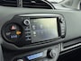 Toyota Yaris 1.5 Hybrid Dynamic | LM velgen | navigatie | getinten achter ramen |