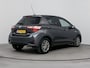 Toyota Yaris 1.5 Hybrid Dynamic | LM velgen | navigatie | getinten achter ramen |