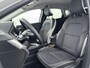 Renault Captur 1.3 TCe 140Pk Intens | Navigatie | Stoelverwarming | Apple Carplay/Android Auto | Parkeersensoren Voor & Achter | Achteruitrijcamera | Climate Control | Cruise Control | Trekhaak | Keyless Entry | Lichtmetalen Velgen | Privacy Glass |