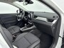 Renault Captur 1.3 TCe 140Pk Intens | Navigatie | Stoelverwarming | Apple Carplay/Android Auto | Parkeersensoren Voor & Achter | Achteruitrijcamera | Climate Control | Cruise Control | Trekhaak | Keyless Entry | Lichtmetalen Velgen | Privacy Glass |