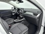 Renault Captur 1.3 TCe 140Pk Intens | Navigatie | Stoelverwarming | Apple Carplay/Android Auto | Parkeersensoren Voor & Achter | Achteruitrijcamera | Climate Control | Cruise Control | Trekhaak | Keyless Entry | Lichtmetalen Velgen | Privacy Glass |
