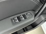 Renault Captur 1.3 TCe 140Pk Intens | Navigatie | Stoelverwarming | Apple Carplay/Android Auto | Parkeersensoren Voor & Achter | Achteruitrijcamera | Climate Control | Cruise Control | Trekhaak | Keyless Entry | Lichtmetalen Velgen | Privacy Glass |