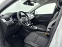 Renault Captur 1.3 TCe 140Pk Intens | Navigatie | Stoelverwarming | Apple Carplay/Android Auto | Parkeersensoren Voor & Achter | Achteruitrijcamera | Climate Control | Cruise Control | Trekhaak | Keyless Entry | Lichtmetalen Velgen | Privacy Glass |