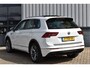 Volkswagen Tiguan 1.4 TSI 4-Motion R-Line Pano 360 Camera Trekhaak Full Led Keyless Apple Carplay 19 Inch Nieuwstaat