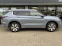 Mitsubishi Outlander 2.4 PHEV Instyle DEMO ( beschikbaar per 09-2026 ) | Lederen bekleding | Elektrisch verstelbare voorstoelen | Verwarmbare stoelen voor- en achter | Elektrisch panoramadak | 3-zone Climate Control | 8 jaar fabrieksgarantie