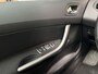 Peugeot 308 1.6 THP Allure Sport 156Pk Automaat (NAP, PANORAMADAK, NAVIGATIE, CLIMATE, LM VELGEN, SPORTSTOELEN, CRUISE, PARKEERSENSOREN, NIEUWE APK, NIEUWSTAAT)