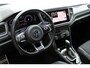 Volkswagen T-Roc 1.5 TSI 150pk R-Line DSG Automaat / Navigatie / LM 18 inch / LED / Parkeersensoren / Camera / Beats / Elektr klep