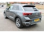 Volkswagen T-Roc 1.5 TSI 150pk R-Line DSG Automaat / Navigatie / LM 18 inch / LED / Parkeersensoren / Camera / Beats / Elektr klep