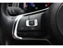 Volkswagen T-Roc 1.5 TSI 150pk R-Line DSG Automaat / Navigatie / LM 18 inch / LED / Parkeersensoren / Camera / Beats / Elektr klep