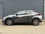 Toyota C-HR / C-HR+ 1.8 Hybrid 140 First Edition / Fabrieksgarantie tot 10 jaar mogelijk / Stuur-, stoel- en voorruitverwarming / Navigatie / Camera / Climate Control / Apple Carplay/Android auto / 18" LM wielen /
