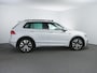 Volkswagen Tiguan 1.5 TSI ACT Highline Business R-Line | Pano | Matrix | Carplay | 20inch | ACC |