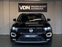 Volkswagen T-Roc Style 116pk Navi Carplay Trekhaak Stoelverw 16''