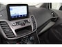 Ford Transit Connect 1.5-120pk EcoBlue L2 Trend / 8traps-AUTOMAAT ! Erg nette Ford Transit Connect, laadruimte v.v. van een praktisch inbouw. Autm. airco dual, 3-zits, metallic lak, pdc v+a, Apple carplay, schuifdeur li+re, navigatie, cruise cntrl, stoelverwarming, camera etc.