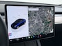 Tesla Model Y RWD 300pk Trekhaak SOH 92% Warmtepomp LFP-Accu Leer Lmv Camera's Panoramadak Adap.Cruise Navi Ecc Autopilot Stoel+Stuur+Achterbank Verwarming Elek.Achterklep Dodehoek detector Draadloze telefoonlader 1e Eigenaar 1.600KG Trekgewicht Fabrieksgarantie op Motor en Accu tot 22-04-2032/160.000km