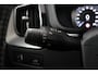 Volvo XC60 D4 R-Design | Panoramadak | Head-Up | harman/kardon | Trekhaak | Stoelverwarming | Camera | 19 Inch