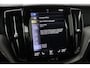 Volvo XC60 D4 R-Design | Panoramadak | Head-Up | harman/kardon | Trekhaak | Stoelverwarming | Camera | 19 Inch
