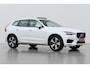 Volvo XC60 D4 R-Design | Panoramadak | Head-Up | harman/kardon | Trekhaak | Stoelverwarming | Camera | 19 Inch