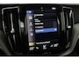 Volvo XC60 D4 R-Design | Panoramadak | Head-Up | harman/kardon | Trekhaak | Stoelverwarming | Camera | 19 Inch