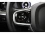 Volvo XC60 D4 R-Design | Panoramadak | Head-Up | harman/kardon | Trekhaak | Stoelverwarming | Camera | 19 Inch