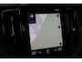Volvo XC60 D4 R-Design | Panoramadak | Head-Up | harman/kardon | Trekhaak | Stoelverwarming | Camera | 19 Inch