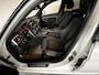 BMW 3-Serie Touring 318i M Sport / Stoelverwarming / LED / PDC