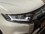 Mitsubishi Outlander Sport 2.4 PHEV Automaat 225Pk (APPLE CARPLAY, CAMERA, CRUISE, STOELVERWARMING, TREKHAAK, LM VELGEN, NIEUWE APK, NIEUWSTAAT)
