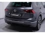Volkswagen Tiguan 1.5 TSI ACT Highline Business R R-Line int/ext. NAP Dynaudio Head-up Apple/Android Camera 360 Voorruitverw. Keyless entrey