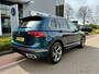 Volkswagen Tiguan 1.5 TSI R-Line / Pano / Clima / Camera /  Elek. Haak / 19 inch