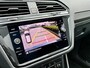 Volkswagen Tiguan 1.5 TSI R-Line / Pano / Clima / Camera /  Elek. Haak / 19 inch