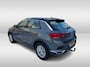 Volkswagen T-Roc 1.5 TSI 150pk Style DSG Automaat Navigatie / Parkeersensoren / Trekhaak / App-connect / Spiegelpakket