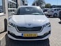 Skoda Scala 1.0 TSI Ambition / TREKHAAK/ 110 PK/ CRUISE CONTROL/ PARKEER SENSOREN/ NAVI/ DIGITAL DASH/ SMARTLINK/ DAB/ AIRCO/ 16'' LMV